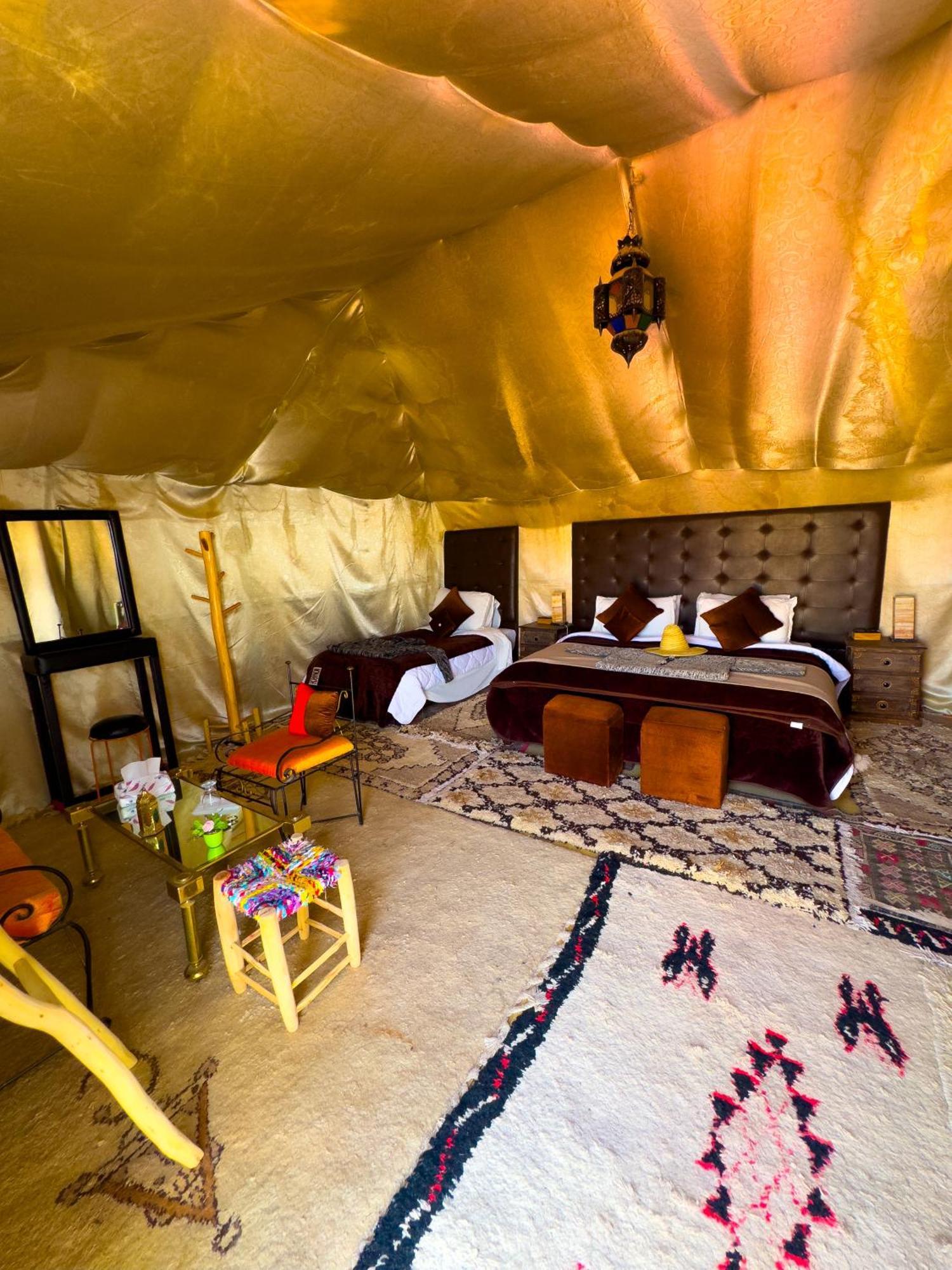 Authentic Luxury Camp 호텔 메르주가 외부 사진
